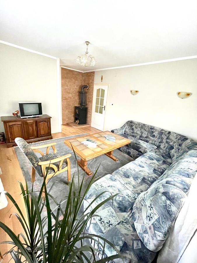Underwoods Zabljak Guesthouse Buitenkant foto