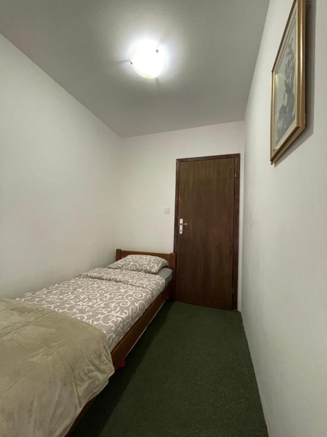 Underwoods Zabljak Guesthouse Buitenkant foto