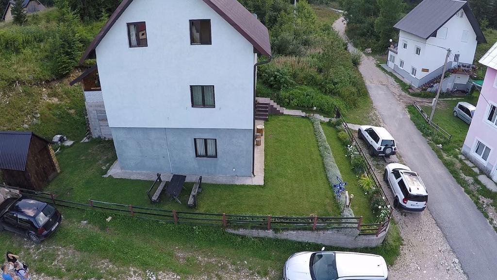 Underwoods Zabljak Guesthouse Buitenkant foto